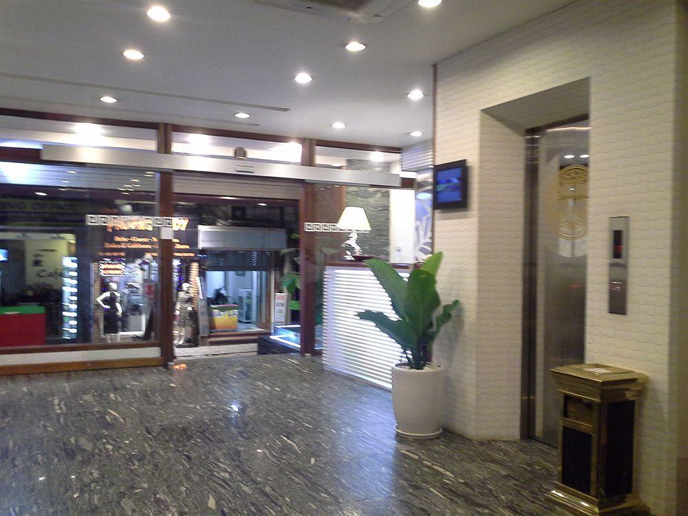 Icon 36 Hotel & Residence Hanoi Bagian luar foto