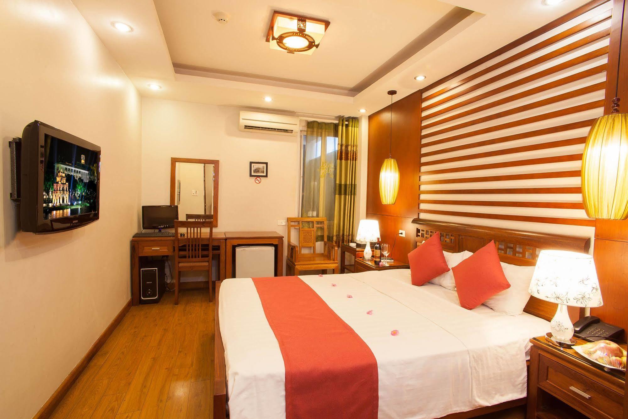 Icon 36 Hotel & Residence Hanoi Bagian luar foto