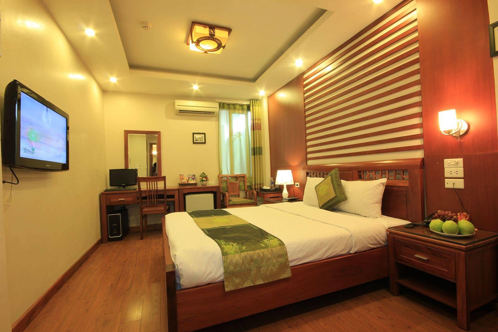 Icon 36 Hotel & Residence Hanoi Bagian luar foto