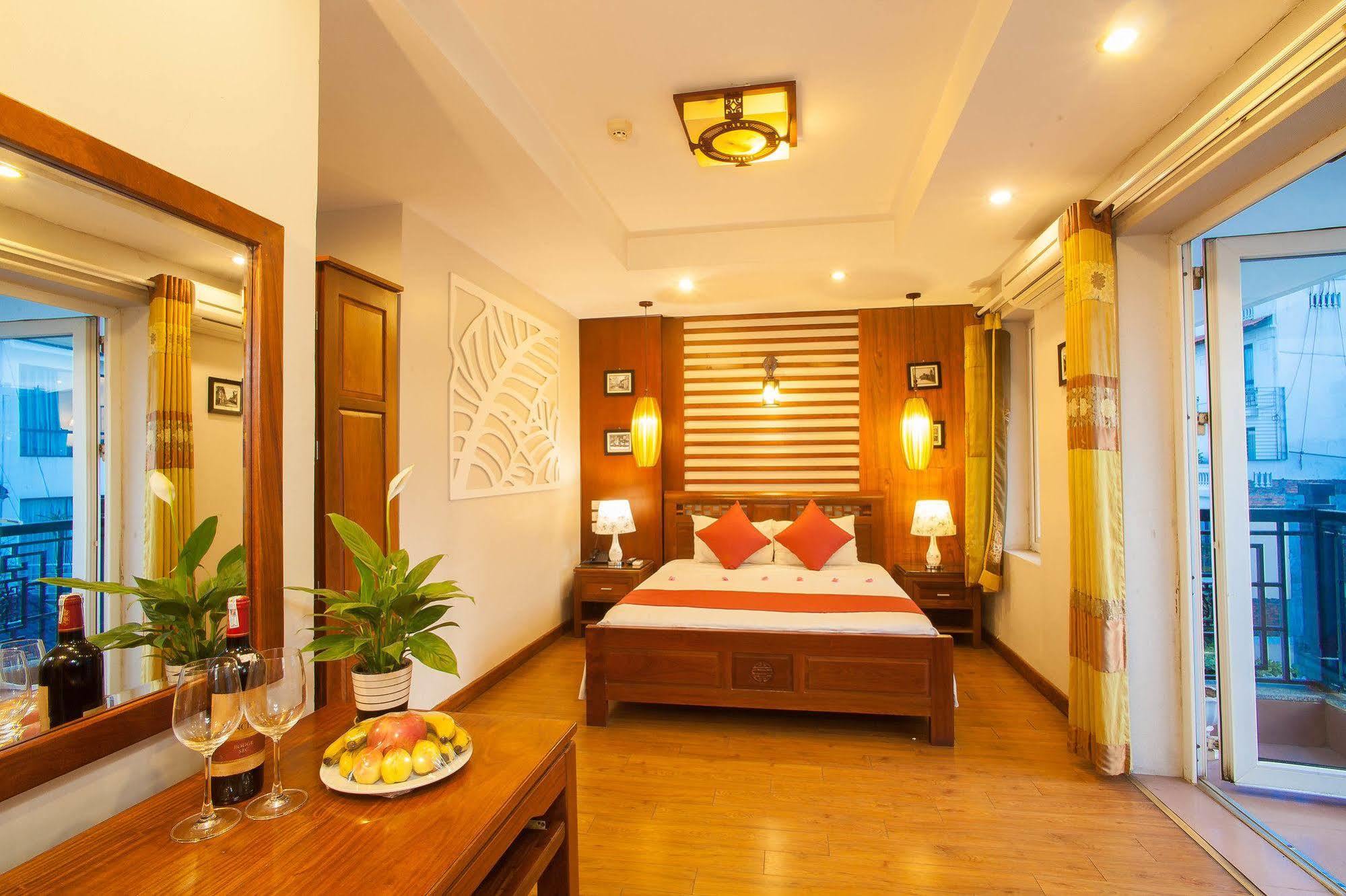 Icon 36 Hotel & Residence Hanoi Bagian luar foto