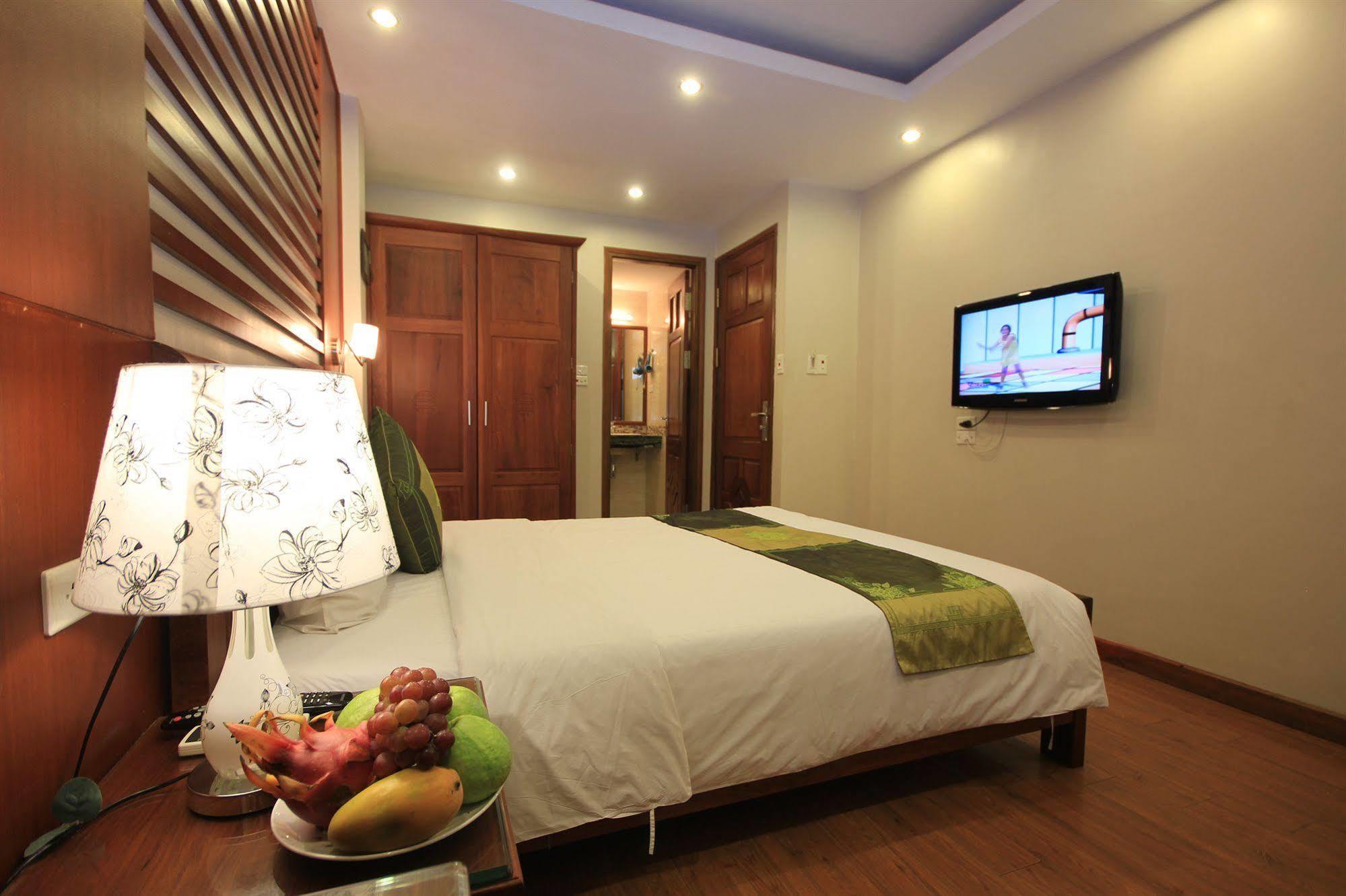 Icon 36 Hotel & Residence Hanoi Bagian luar foto